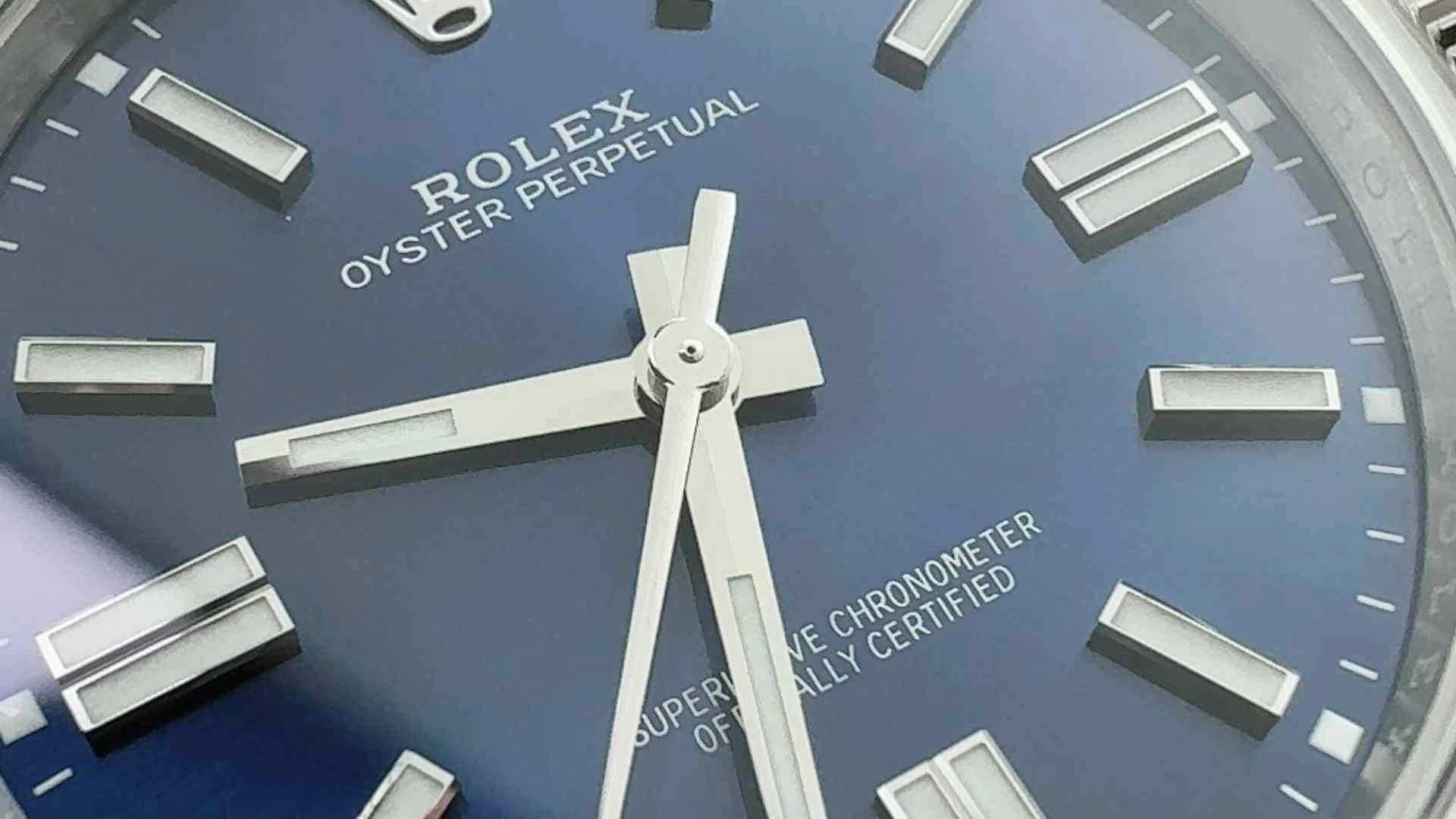 QC case & dial photo 1