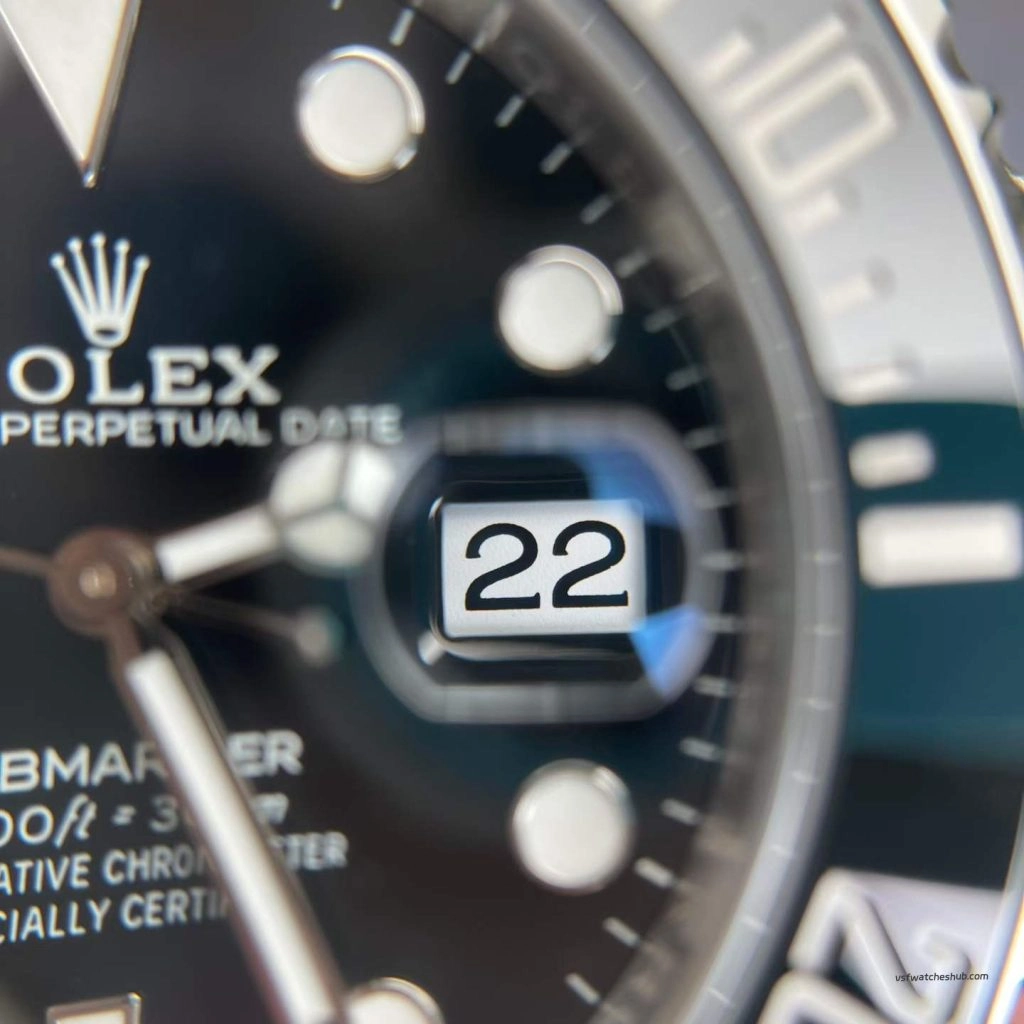 Real-shot high-definition front date window details of the VS Factory Rolex Submariner 126610LN