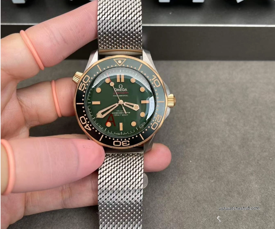 VS Factory Omega Seamaster Diver 300M 210.90.42.20.10.001 watch high-definition photos