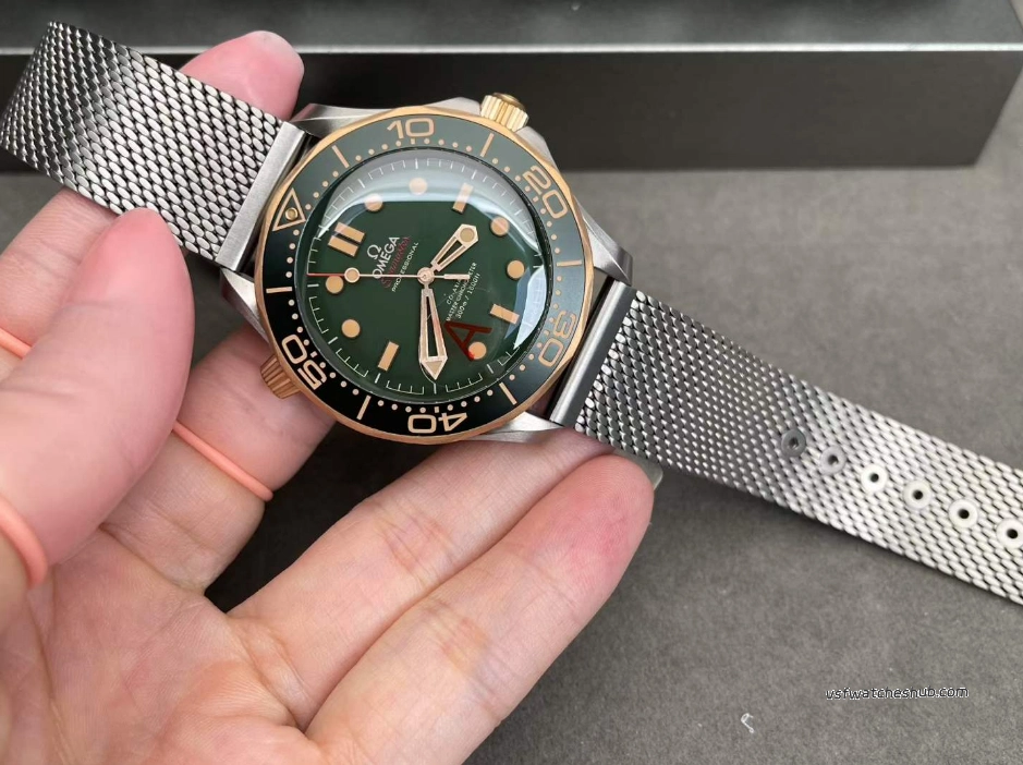 VS Factory Omega Seamaster Diver 300M 210.90.42.20.10.001 watch high-definition photos