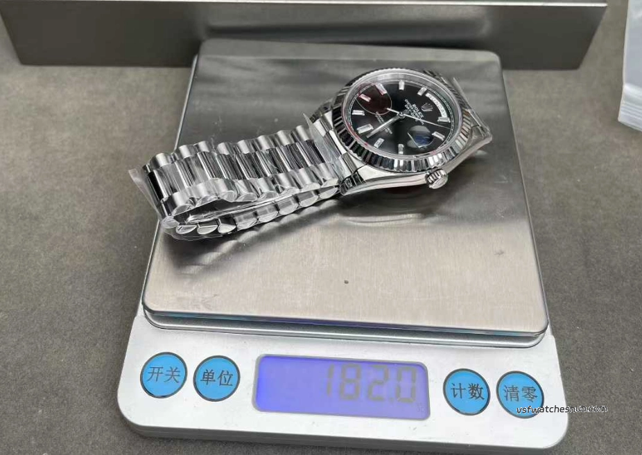 VS Factory Rolex Day-Date 228239-0004 weight