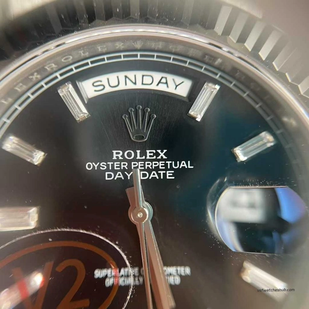 VS Factory Rolex Day-Date 228239-0004 date window high-definition photos