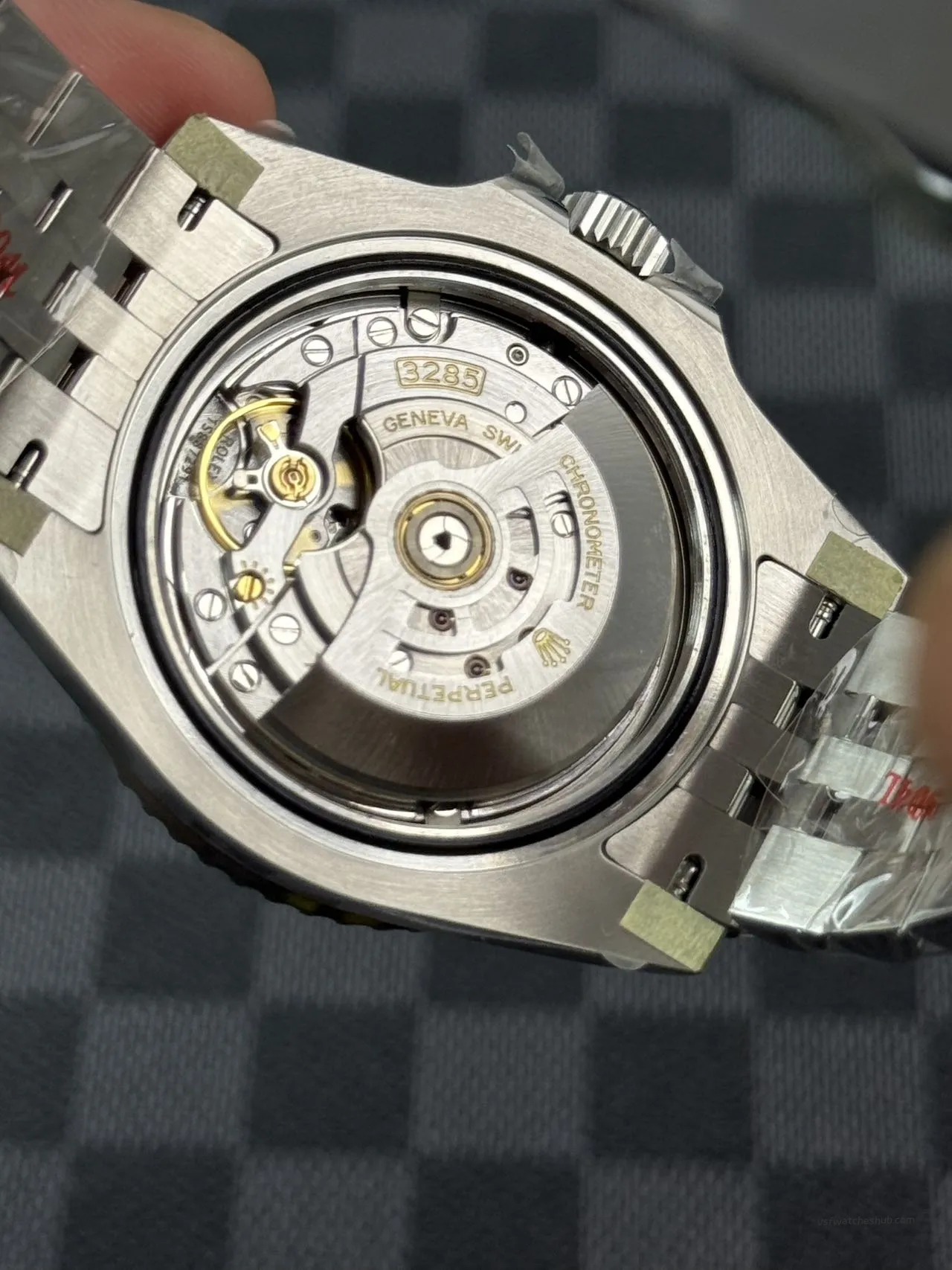 VSF GMT-Master II Dandong 3285 clone movement caseback view