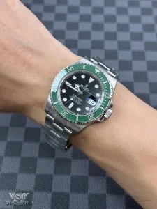 VSF Rolex Submariner 126610LV Starbucks on wrist green bezel