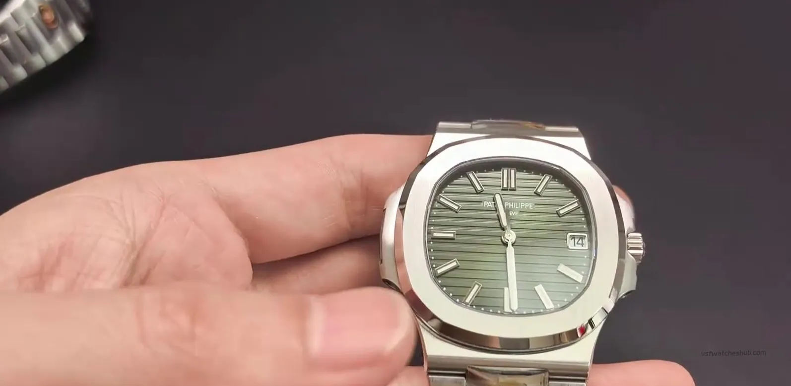 DDF Patek Philippe Nautilus 5711 green dial super clone front view