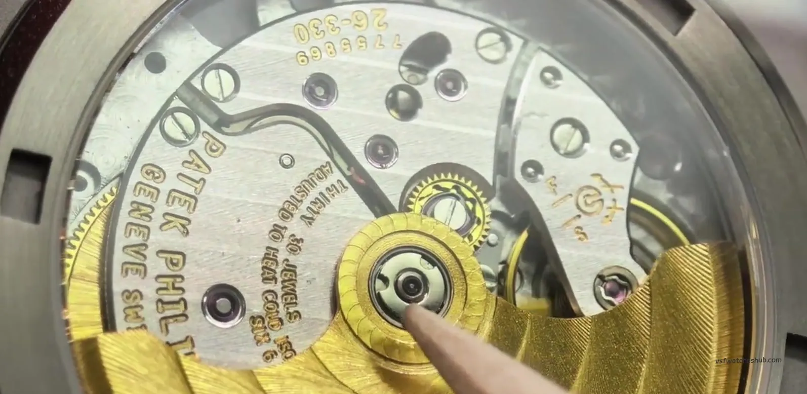 DDF 5711 clone 330 movement rotor and gold winding wheel through caseback